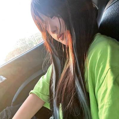 踉跄女孩