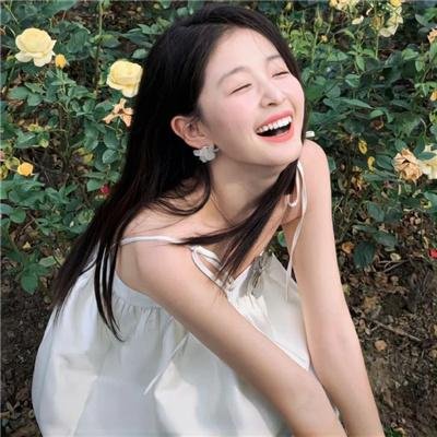 有秘密的她